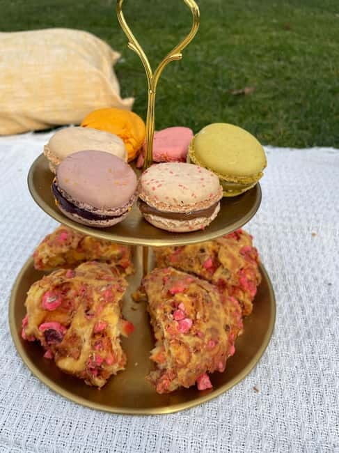 Lyon: Parc de la Tête d'Or Gourmet Picnic Basket - Key Points