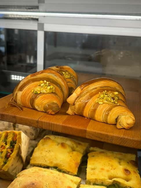 Lyon: Pastries and Chocolate Walking Food Tour - Who Should Consider This Tour?