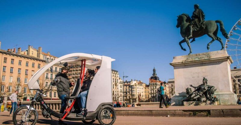 lyon-private-pedicab-tour-of-top-landmarks-hidden-gems
