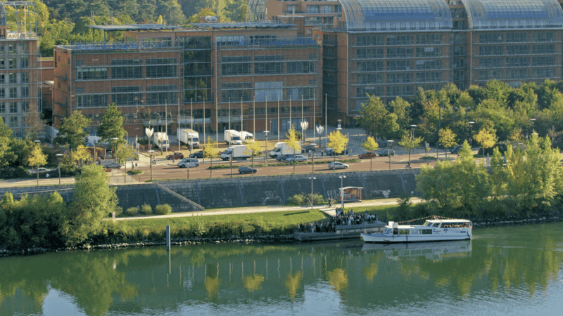 lyon-private-transfer-and-sightseeing-tour
