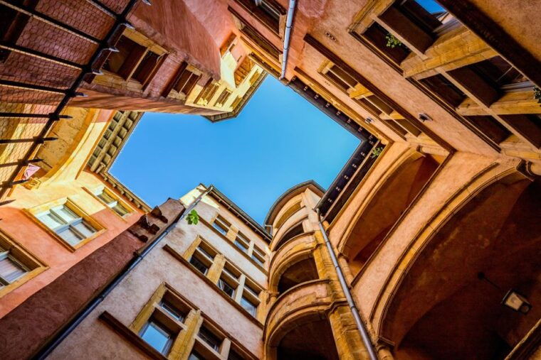 lyon-private-walking-tour-of-unesco-old-districts