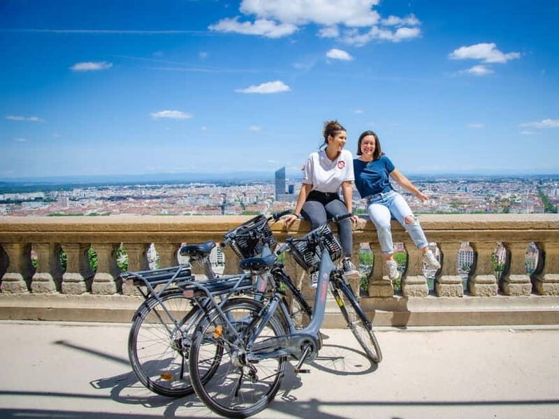 Lyon: Rent an electric bike for half a day - Key Points