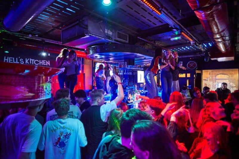 lyon-riviera-bar-crawl-party-with-free-shots-and-vip-entry