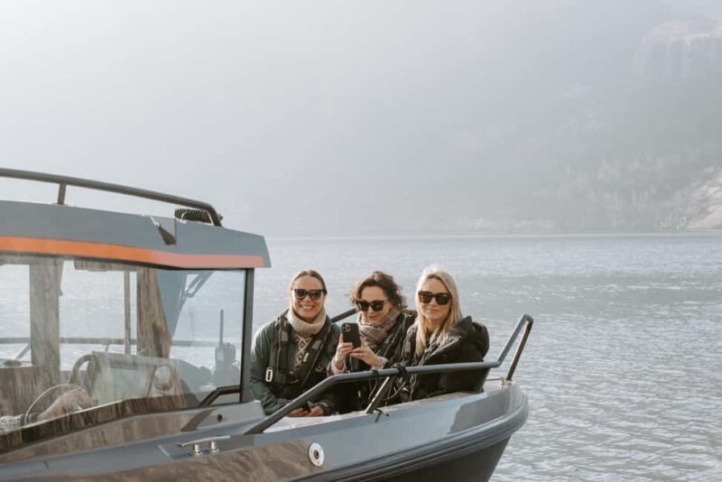 Lysefjord (Stavanger): Boattrip to Preikestolen from Forsand - Authenticity and Personal Touches