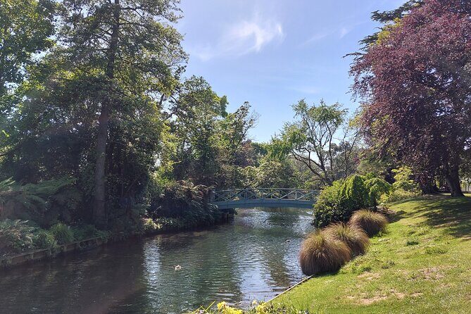 Lyttelton Shore Excursion: Christchurch & Willowbank Tour - FAQ