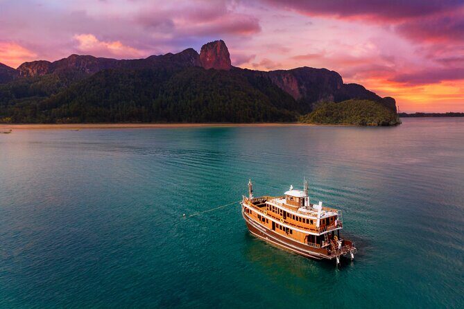 M/Y Lalida Sunset Dinner Cruise in Krabi - Key Points
