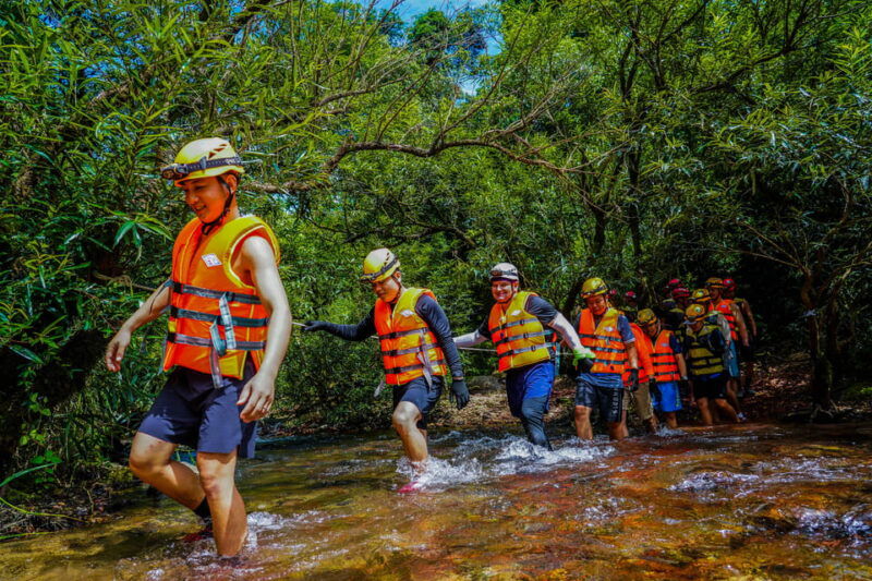 ma-da-valley-jungle-camping-2d1n