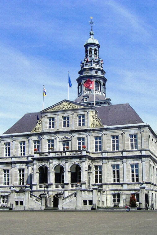 maastricht-day-trip-from-amsterdam-with-3-country-point