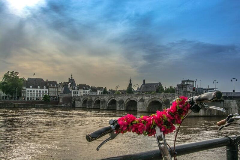 maastricht-in-1-day-walking-tour-with-digital-guide