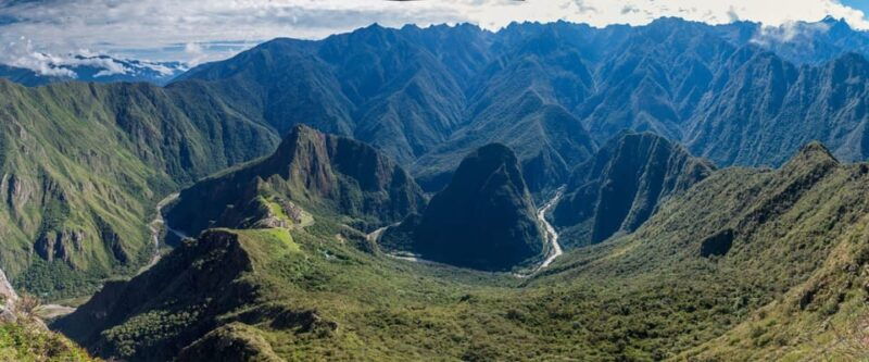 machu-picchu-and-machu-picchu-mountain-2