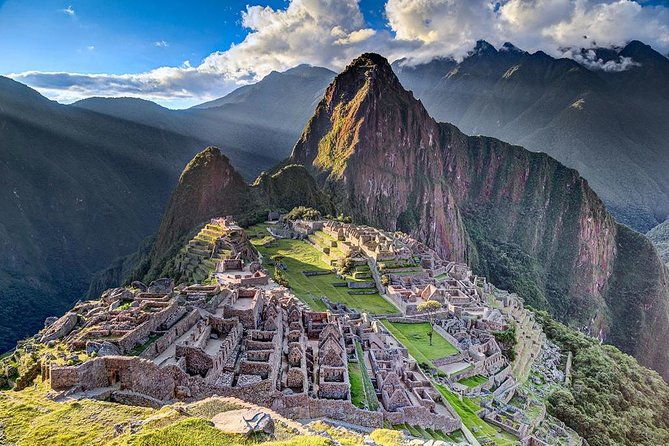 machu-picchu-by-bus-with-overnight