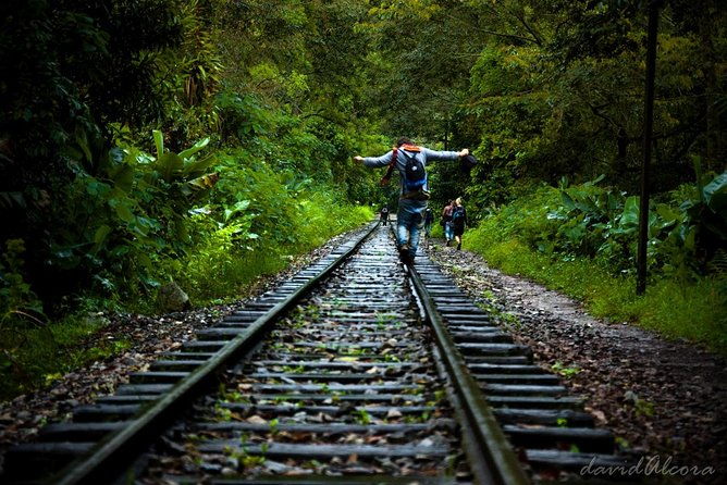 machu-picchu-by-car-2-days-all-inclusive