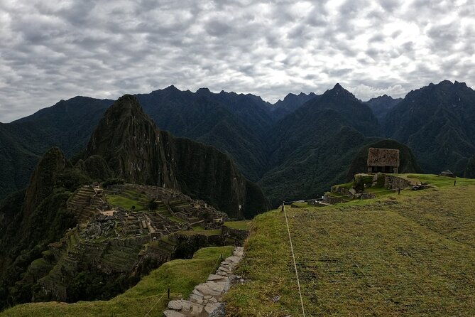 machu-picchu-full-day-group-services