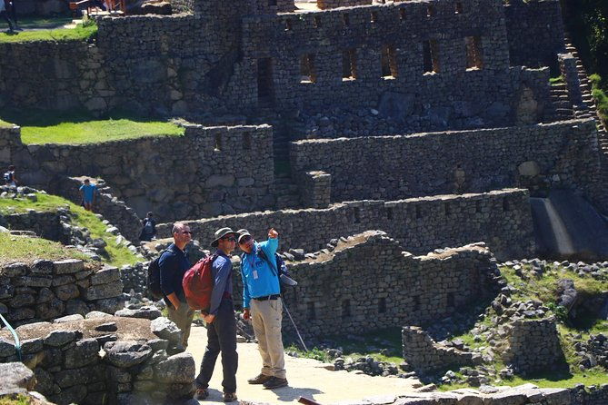 machu-picchu-group-guiding-service