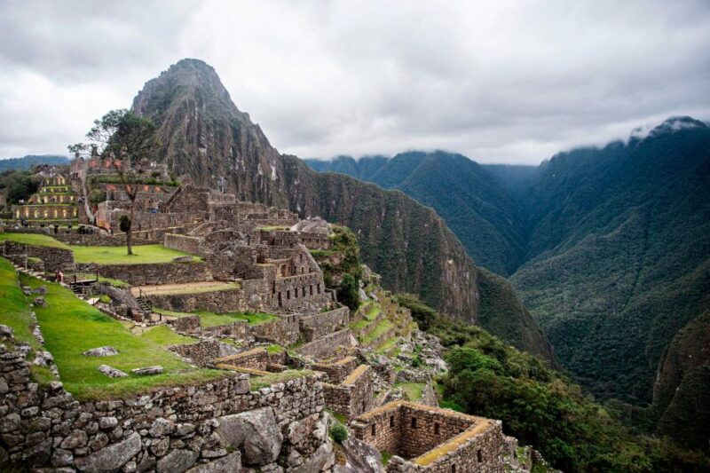 machu-picchu-local-guide-in-machu-picchu-private-and-group