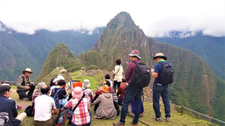 machu-picchu-private-tour-guide-service-2