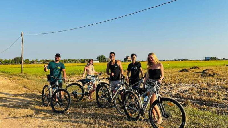 mad-monkey-siem-reap-sunset-countryside-cycling-tour