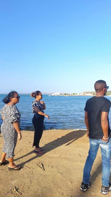MADAGASCAR DIEGO SUAREZ: CITY TOUR - Introduction: A Vibrant City Ride