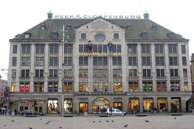 madame-tussauds-amsterdam-1-hour-canal-cruise-2