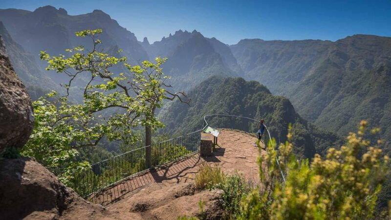 madeira-funchaleast-tour-pico-arieiro-santanalaurissilva
