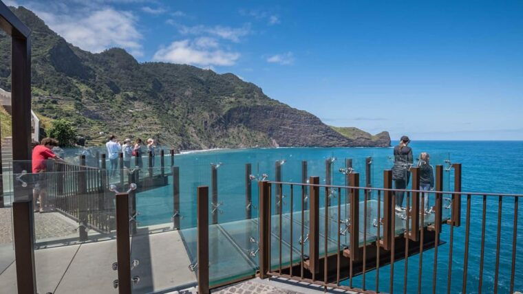 madeira-funchaleast-tour-pico-arieiro-santanalaurissilva
