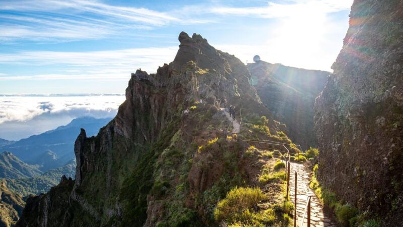 madeira-heavenly-sunset-pico-do-arieiro-with-snacks-wine