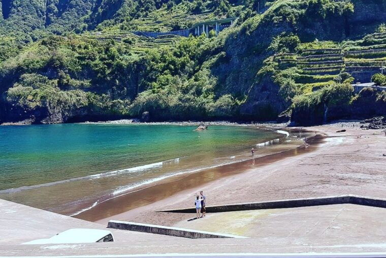 madeira-jeep-4x4-safari-tour-with-porto-moniz-natural-pools