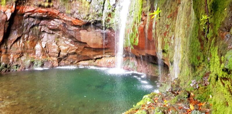 madeira-mountain-walk-with-lagoon-and-waterfalls