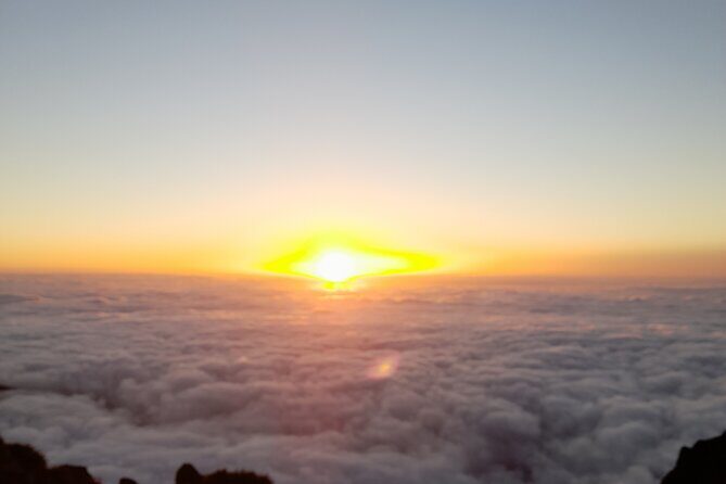Madeira Pico do Arieiro Sunrise Tour - Authentic Moments from Reviews