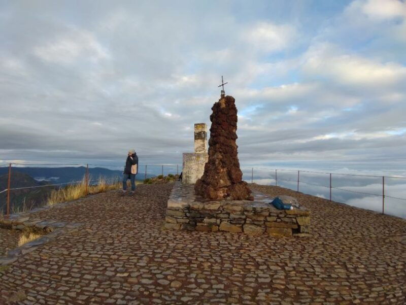 madeira-pico-ruivo-guided-sunrise-hike-with-hotel-pickup