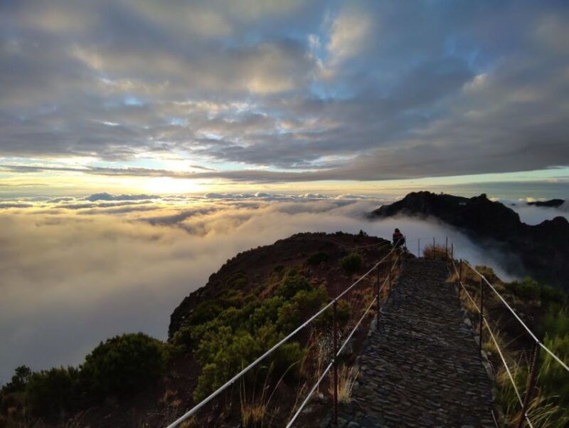 madeira-pico-ruivo-guided-sunrise-hike-with-hotel-pickup