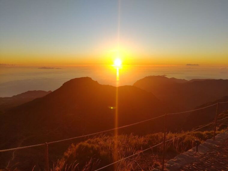 madeira-pico-ruivo-guided-sunrise-hike-with-hotel-pickup