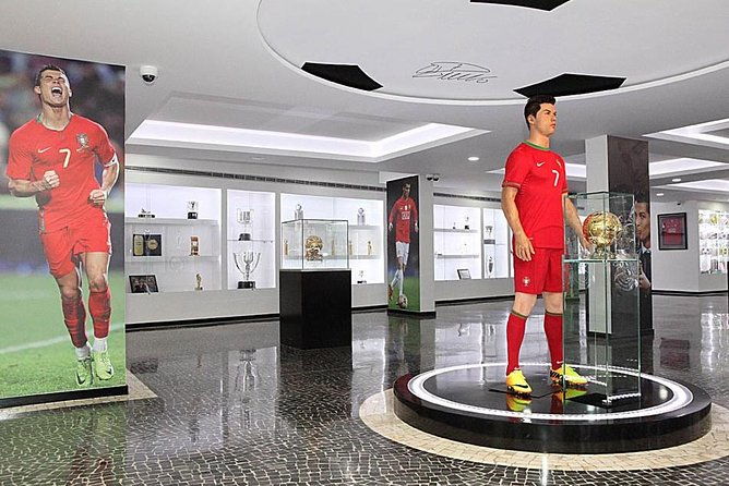 madeira-private-cristiano-ronaldo-tour-with-cr7-museum-2