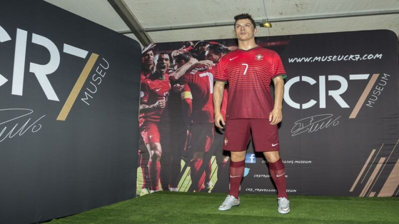 madeira-private-cristiano-ronaldo-tour-with-cr7-museum-3