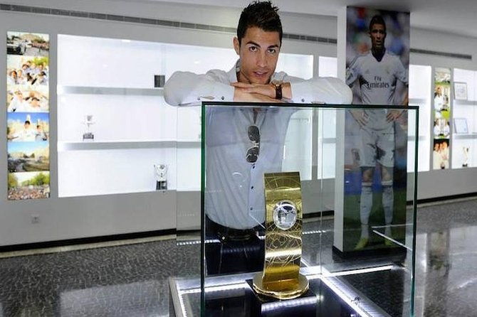 madeira-private-cristiano-ronaldo-tour-with-cr7-museum