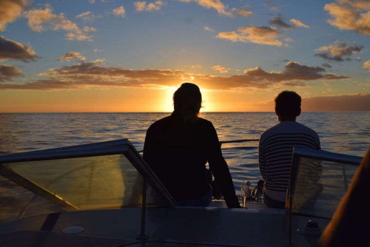 madeira-private-sunset-yacht-cruise-with-snorkeling-wine