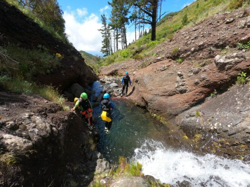 madeira-ribeira-das-cales-canyoning-level-1
