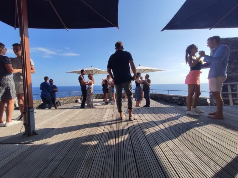 madeira-salsa-and-bachata-dance-and-discovery-experience