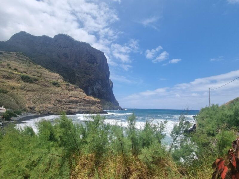 madeira-santana-pico-arieiro-walk-full-day-4x4-jeep-tour