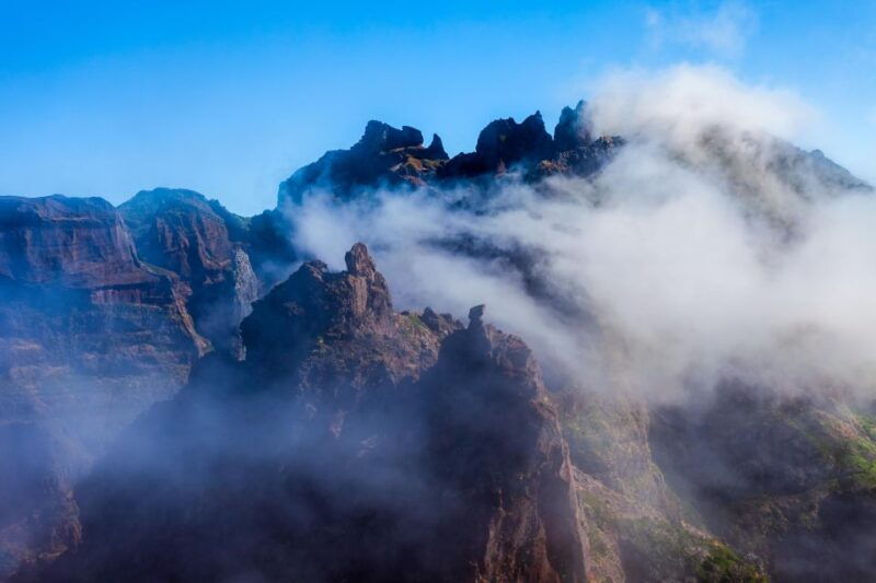 madeira-stairway-to-heaven-to-larano-hike-mountain-to-sea-2