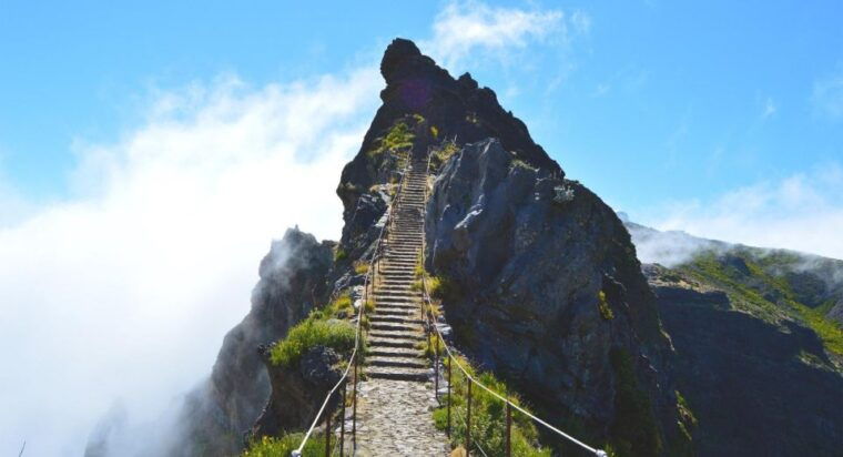 madeira-stairway-to-heaven-to-larano-hike-mountain-to-sea-2