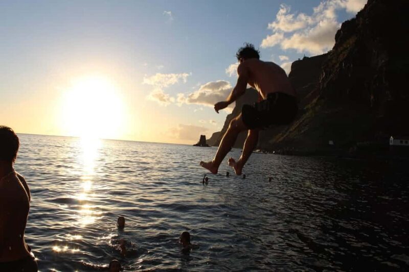 Madeira: Sunset Dinner Cruise - The Experience: A Detailed Breakdown