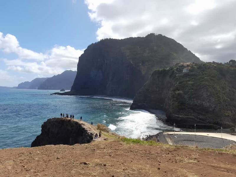Madeira: West and East Madeira Top Highlights Tour - Authentic and Balanced Experience