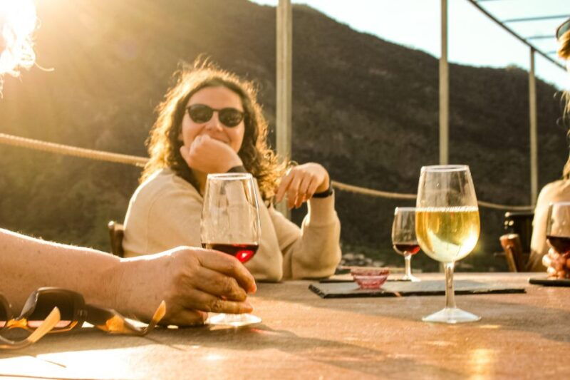 madeira-wine-tapas-cabo-girao-skywalk-4x4-jeep-adventure