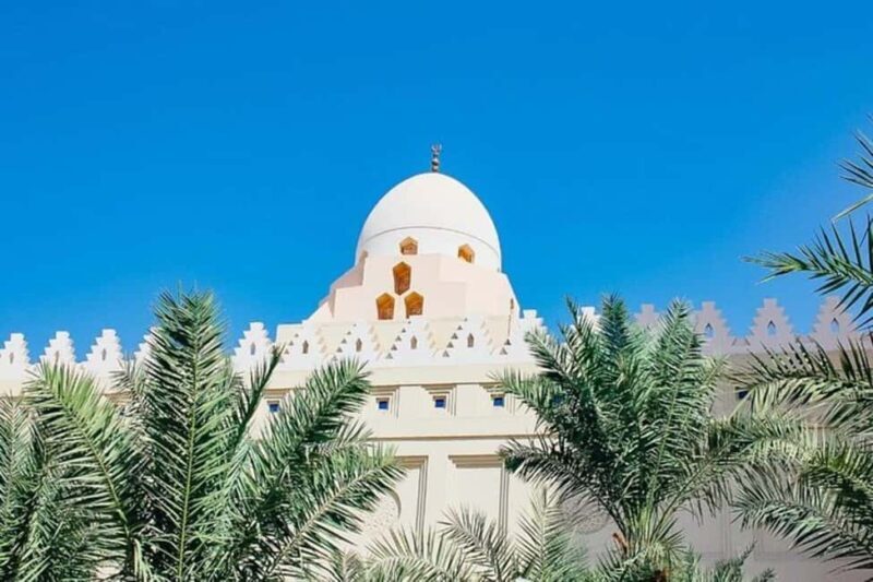 Madinah: Private Ziyarah Tour with Hotel Pickup - Who Should Consider This Tour?