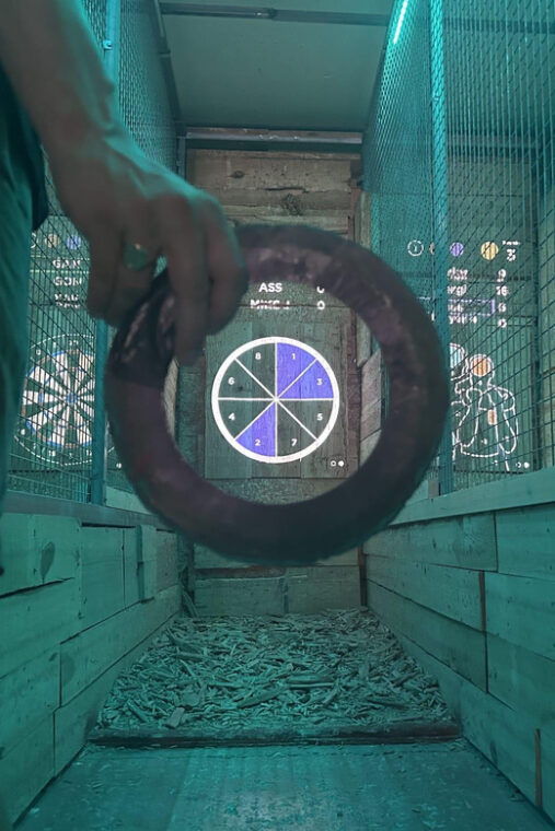 madrid-atocha-interactive-axe-throwing-2h