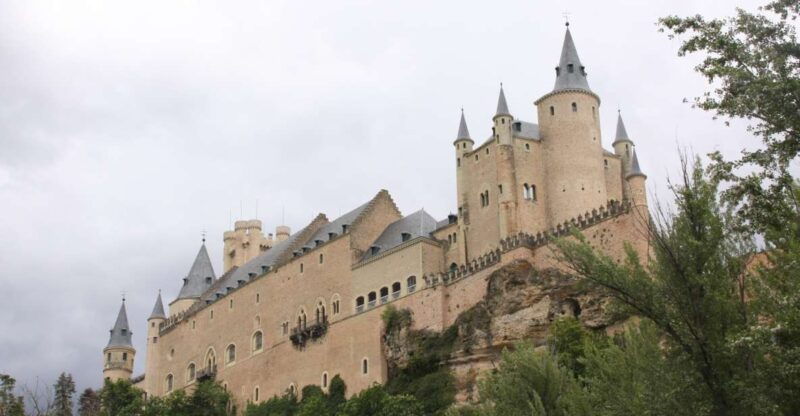 madrid-avila-and-segovia-day-trip-with-tickets-to-monuments