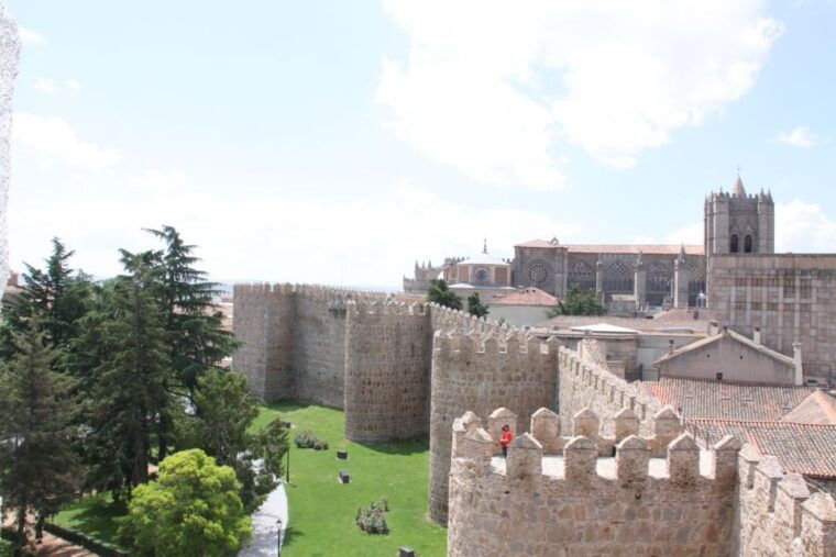 madrid-avila-and-segovia-day-trip-with-tickets-to-monuments