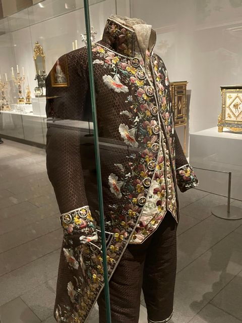 madrid-basic-guided-tour-of-the-royal-collections-gallery