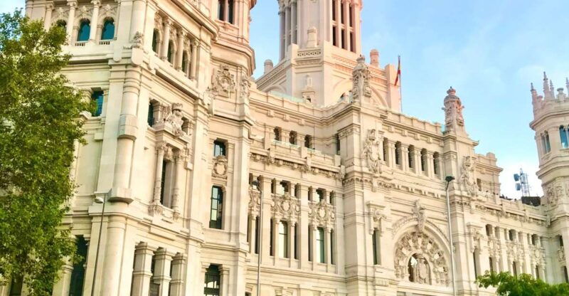 madrid-capture-the-most-photogenic-spots-with-a-local